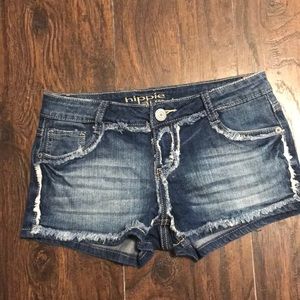 Woman’s shorts 25